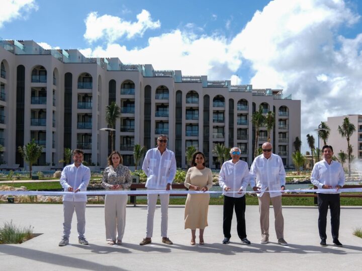 Con una inversión de 220 mdd, inauguran el Hotel Excellence Coral Playa Mujeres.