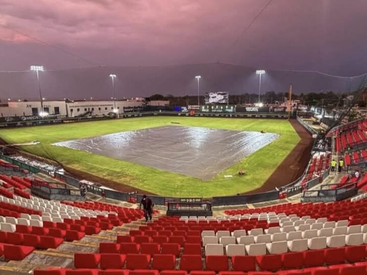 Suspendida la doble cartelera en Campeche.